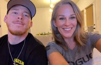 A woman spent $75k dying her hair but now she is fully gray at 50 – she stills look young, people mistake her for her son's girlfriend