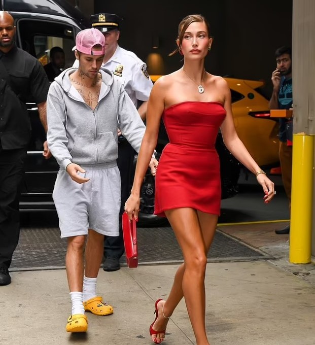 Hailey Bieber Addresses Pregnancy Rumors And Style Choices In Candid Gq